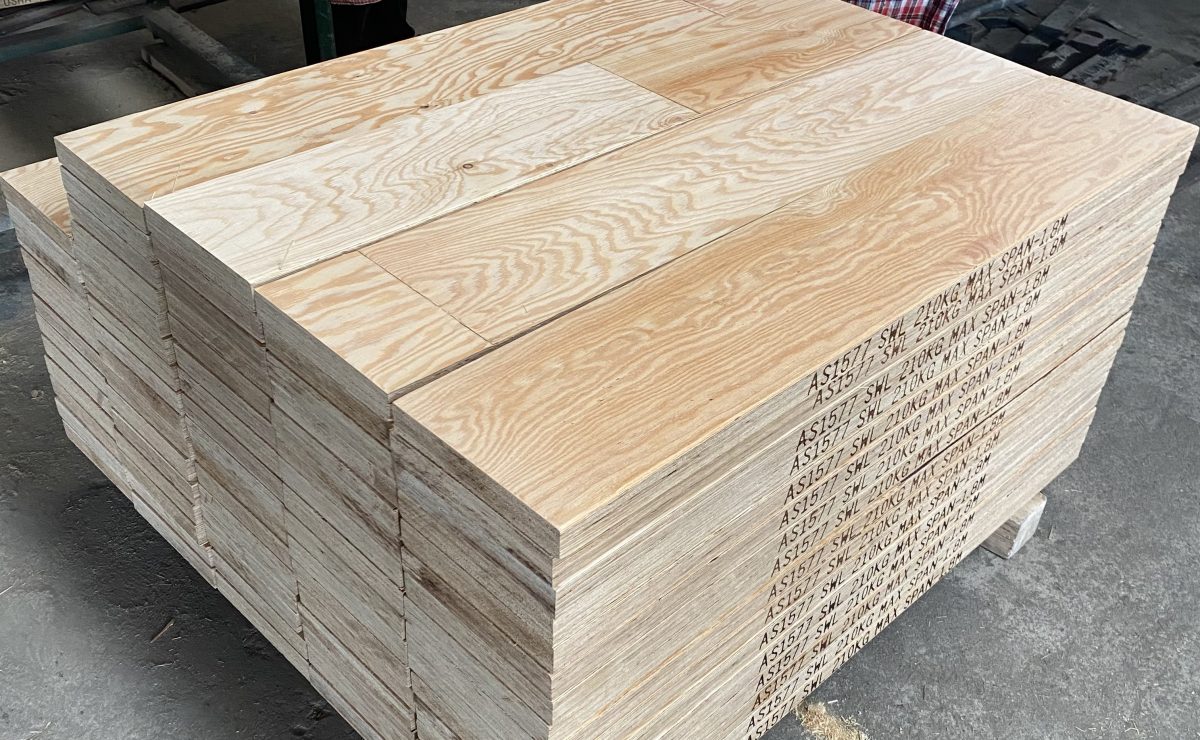 MADE IN CHINA LVL FOR CONSTRUCTION WOODEN PLANK LVL SCAFFOLD BOARD