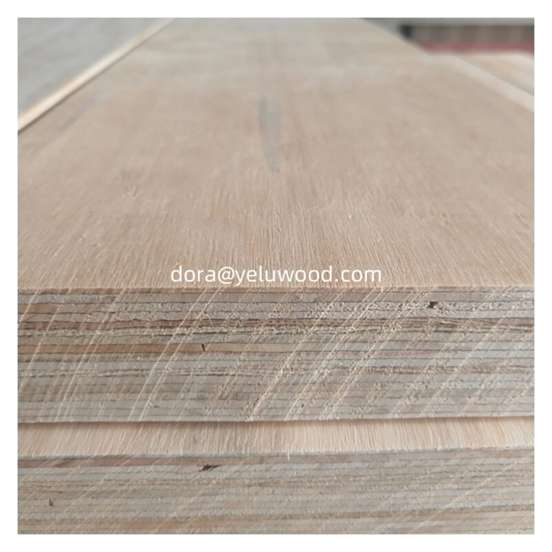 Spruce LVL Scaffold Board from China, 300x63mm, Bridge and Roof Framing Use