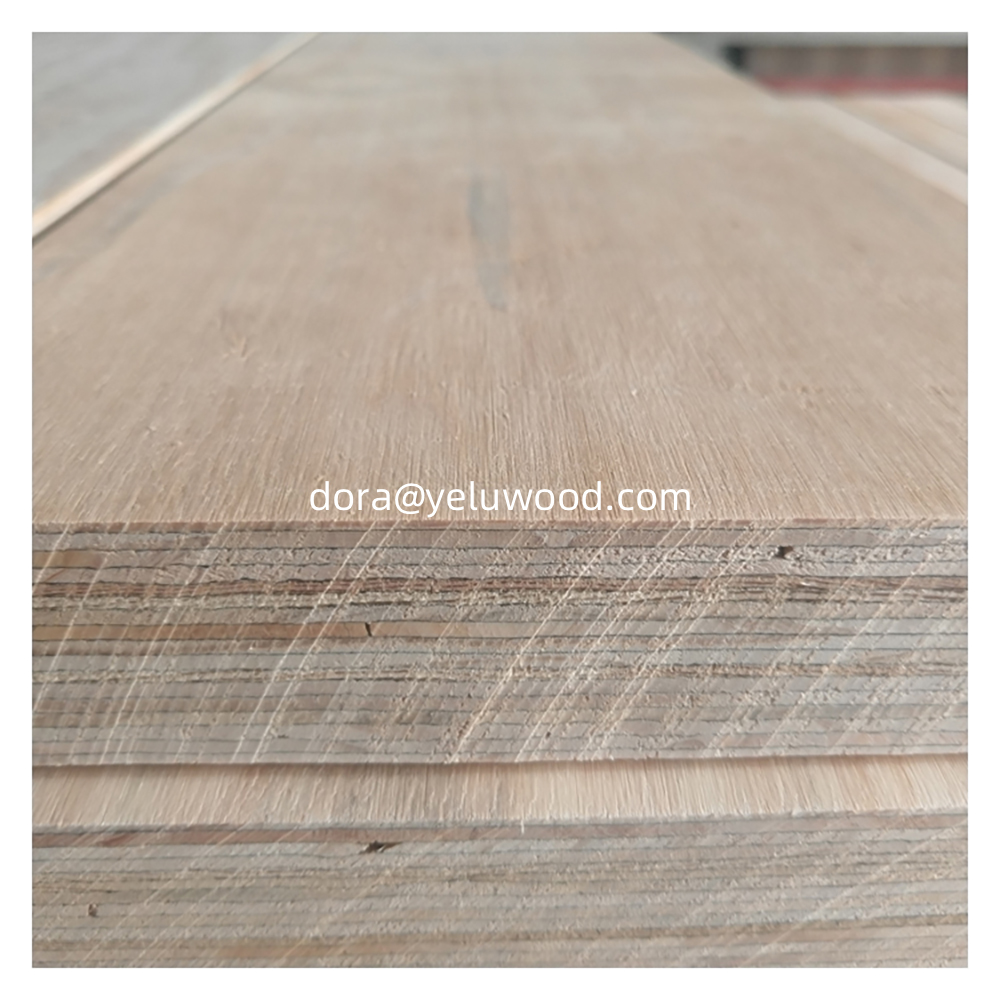 Spruce LVL Scaffold Board from China, 300x63mm, Bridge and Roof Framing Use